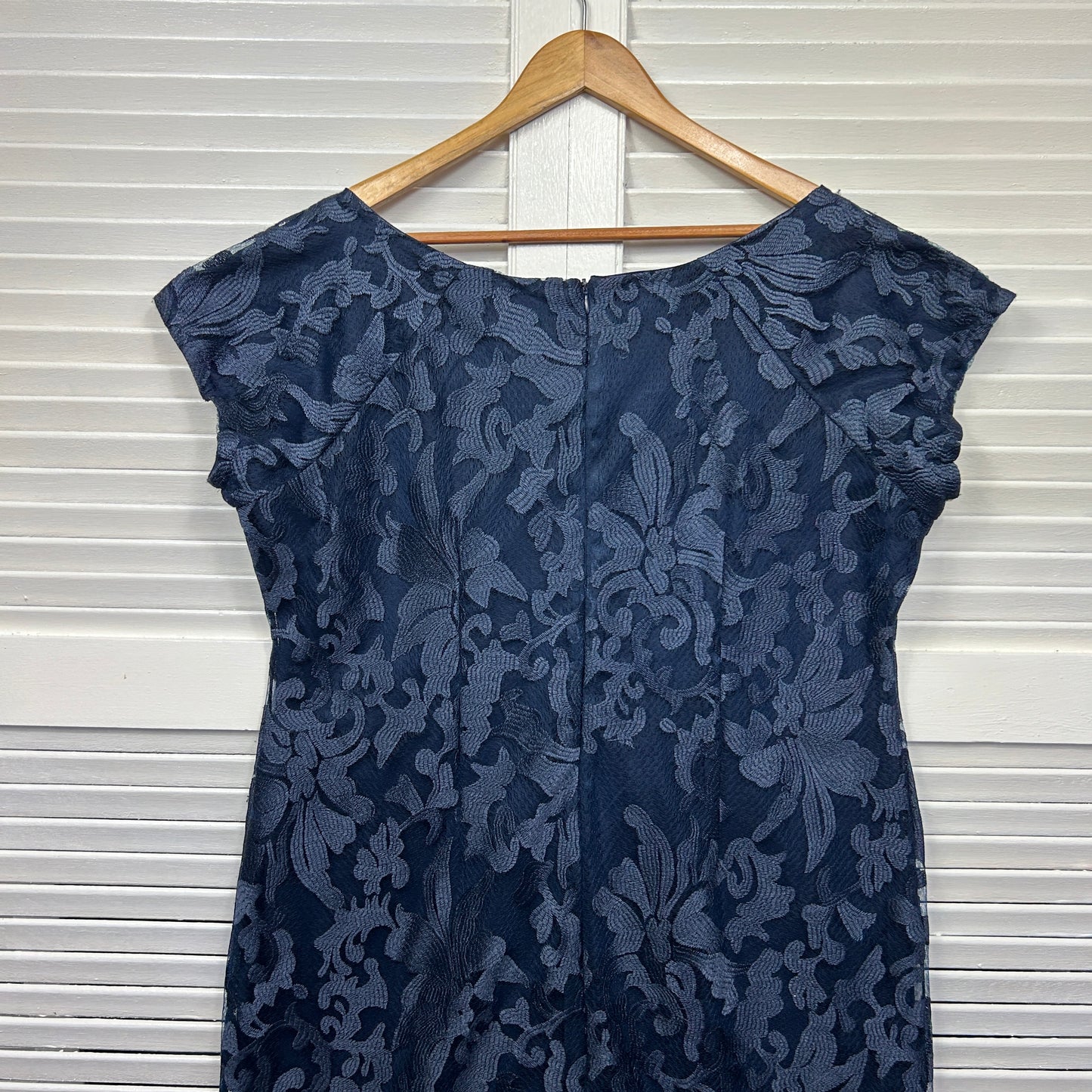 Liz Jordan Dress Size 18 Short Sleeve Navy Embroidered Cocktail