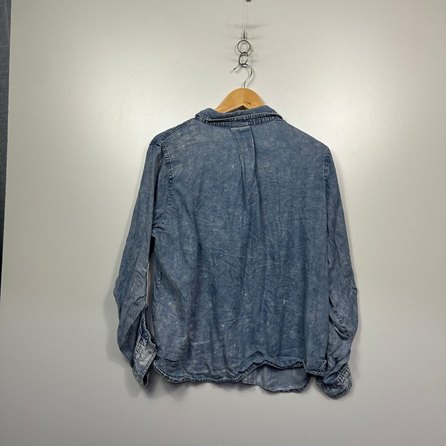 The 1964 Denim Company Chambray Button Up Shirt - Size 14