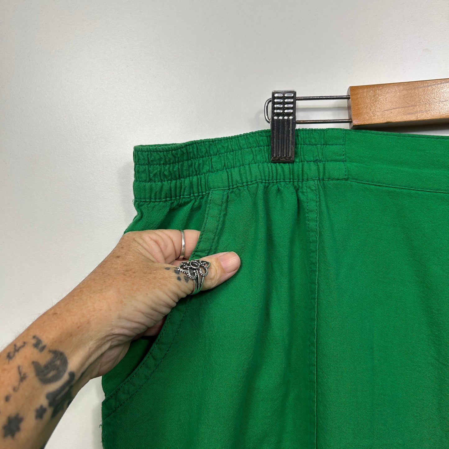 Millers Cropped Pants Size 22 Green Pockets 100% Cotton