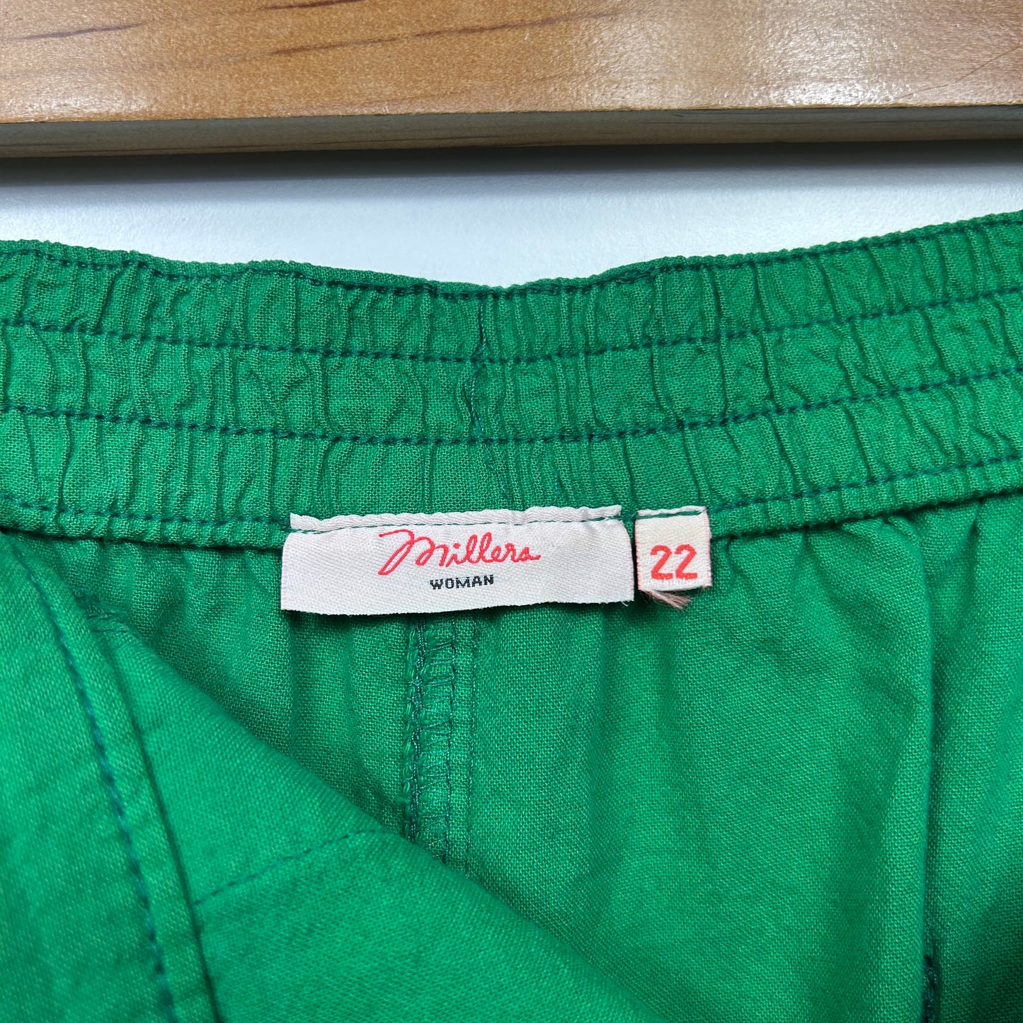 Millers Cropped Pants Size 22 Green Pockets 100% Cotton