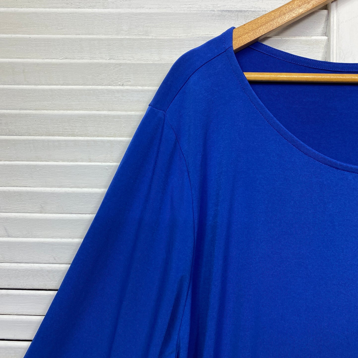 Avenue Top Size 22 24 Plus Long Sleeve Blue