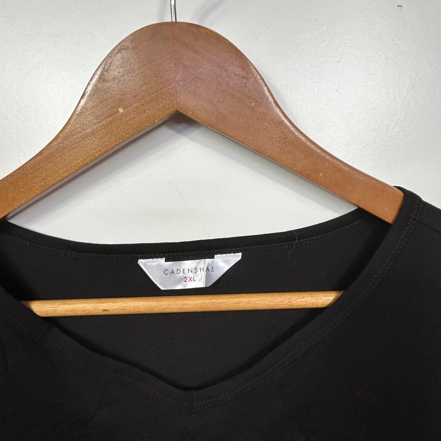 Cadenshae Nursing Breastfeeding Black Top - Size 2XL