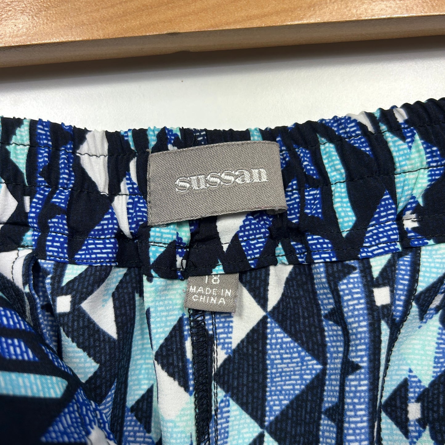 Sussan Pants Size 18 Blue Aztec Print Pockets