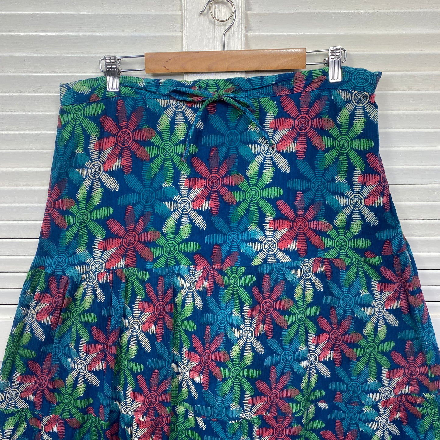 Victoria Hill Maxi Skirt Size 18 Multicoloured Midi Length