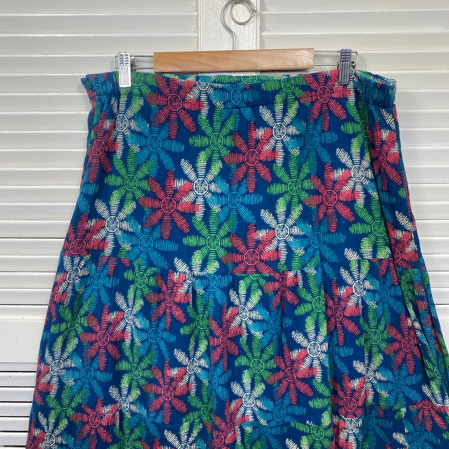 Victoria Hill Maxi Skirt Size 18 Multicoloured Midi Length