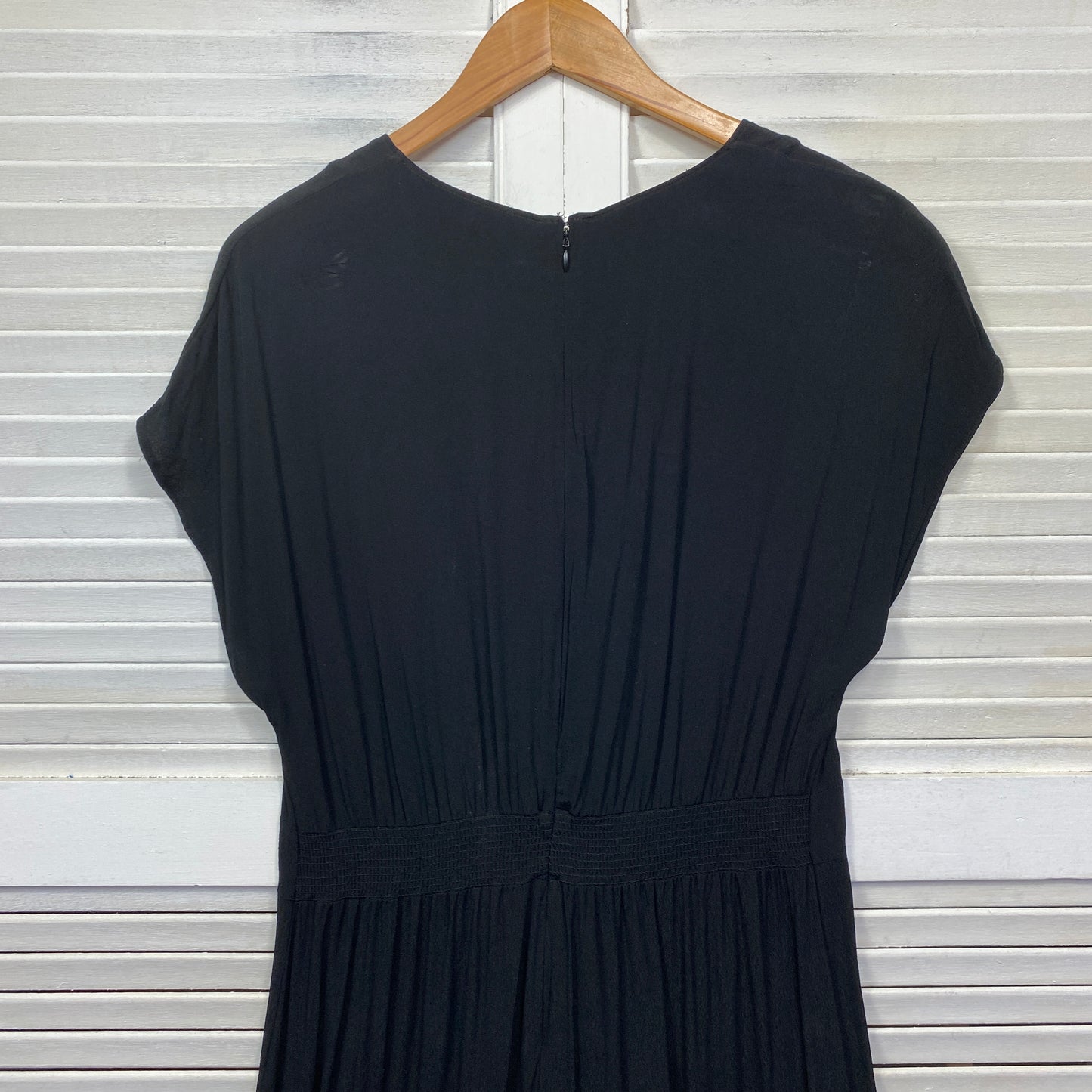 Witchery Dress Size 14 Black Short Sleeve Midi Length