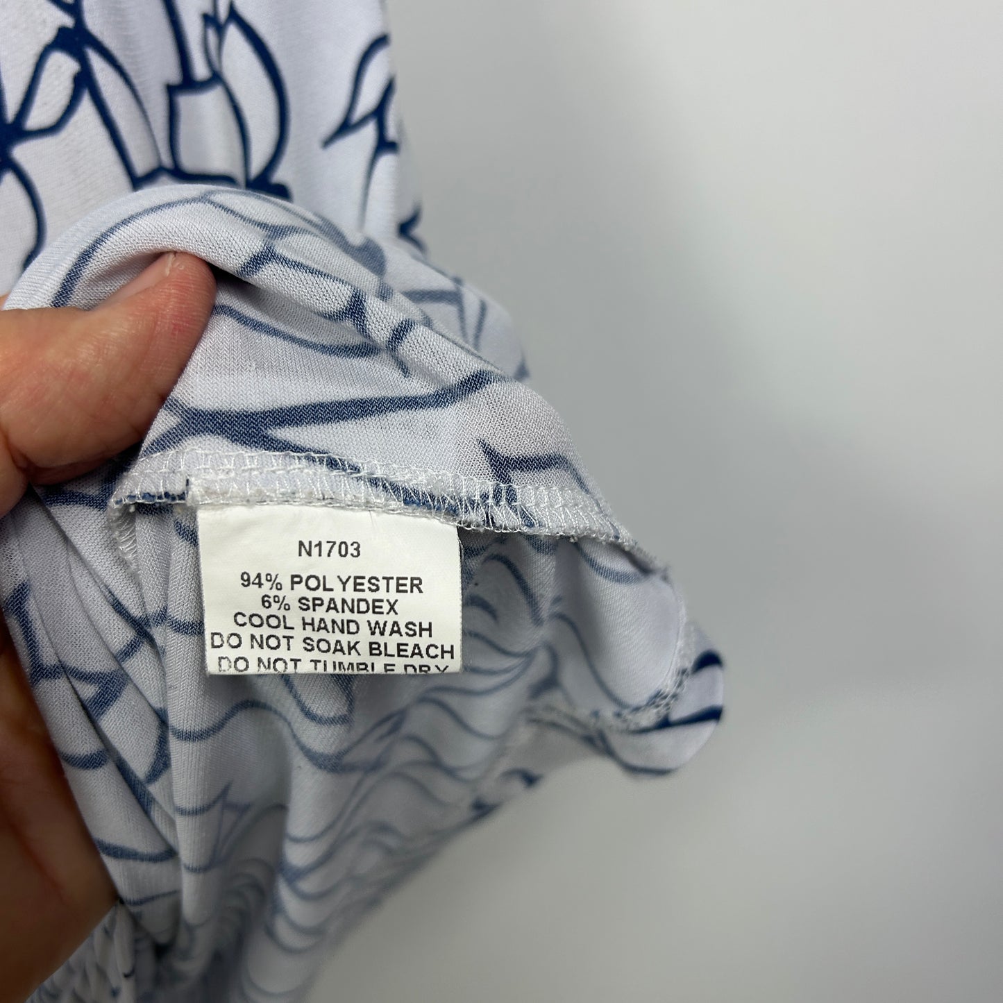 Liz Jordan White Blue Outline Floral Print Top - Size L