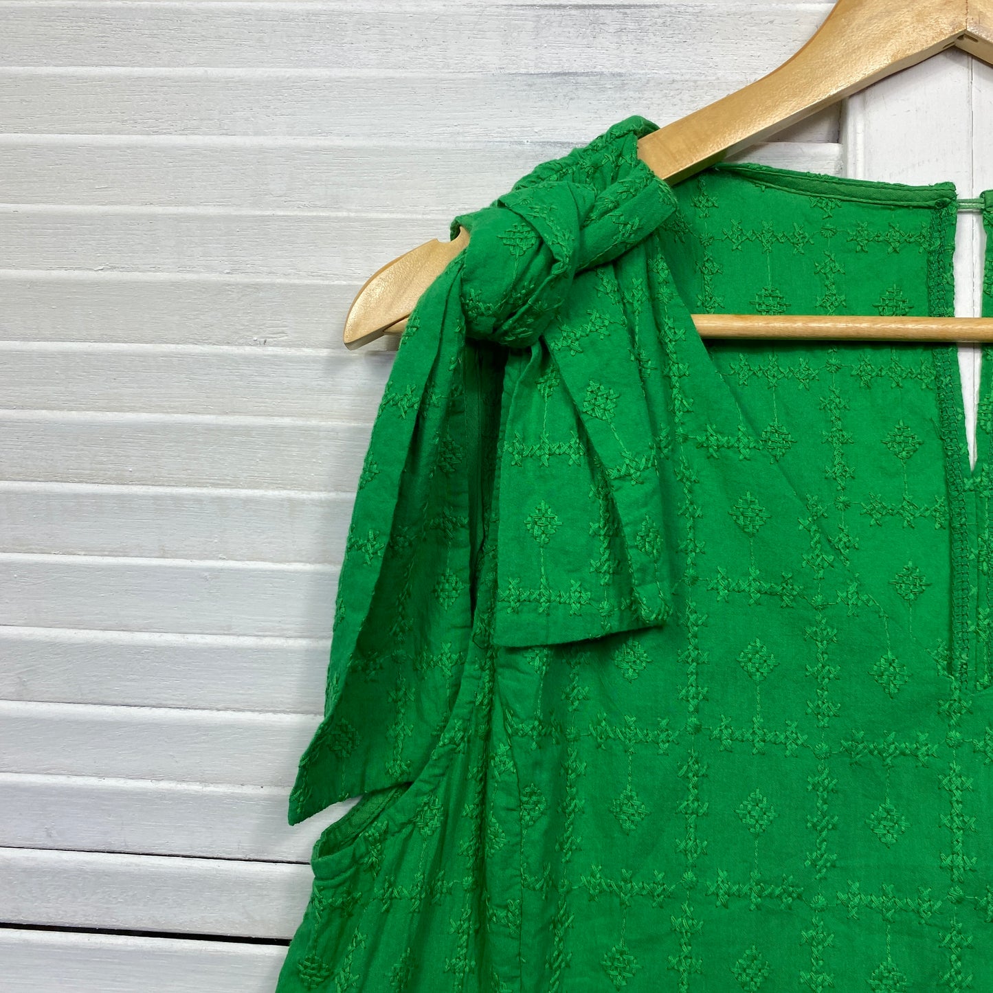 Worthier Dress Size Large Sleeveless Green Midi Length