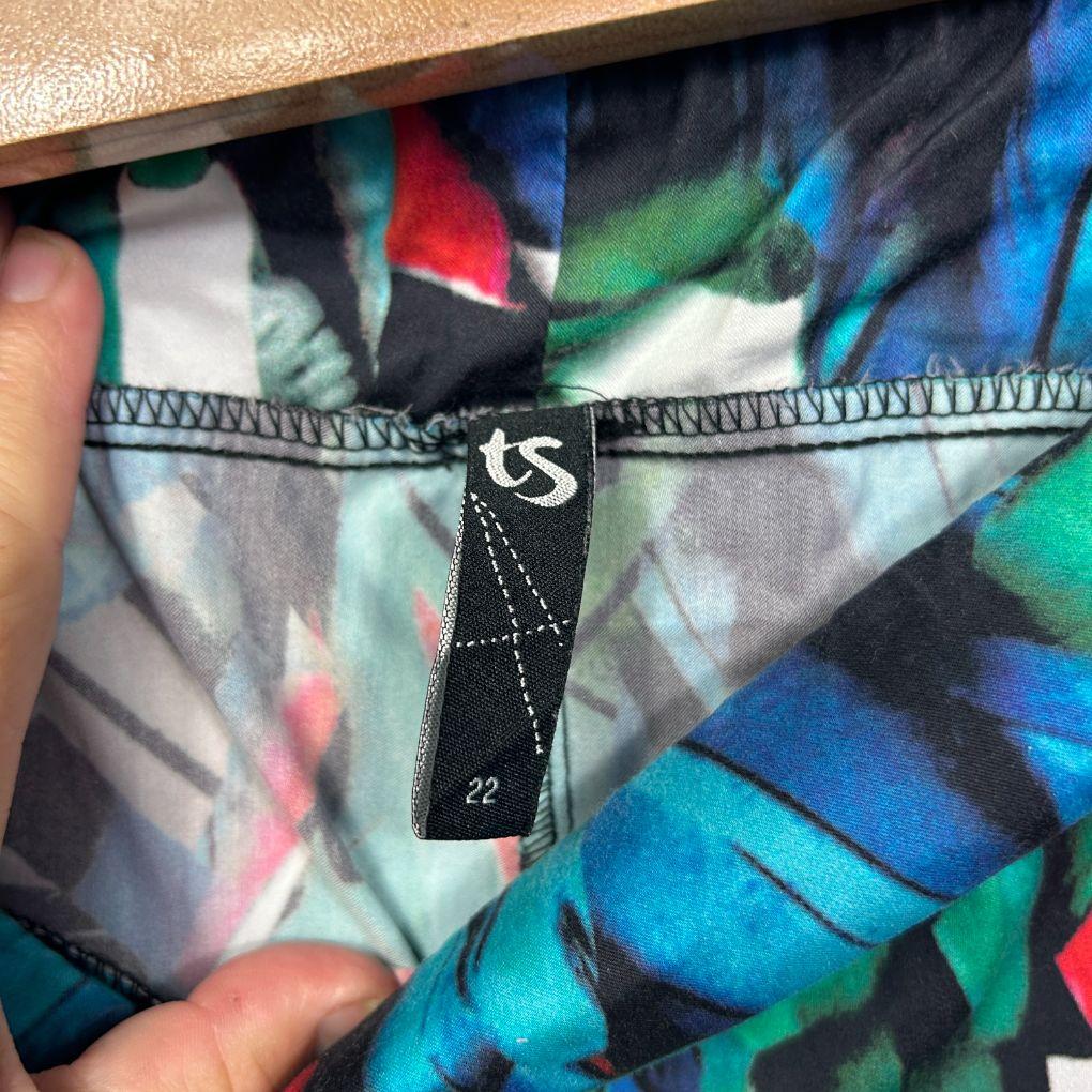 Taking Shape Multicolour Cotton Tropical Print Cropped Pants - Size 22