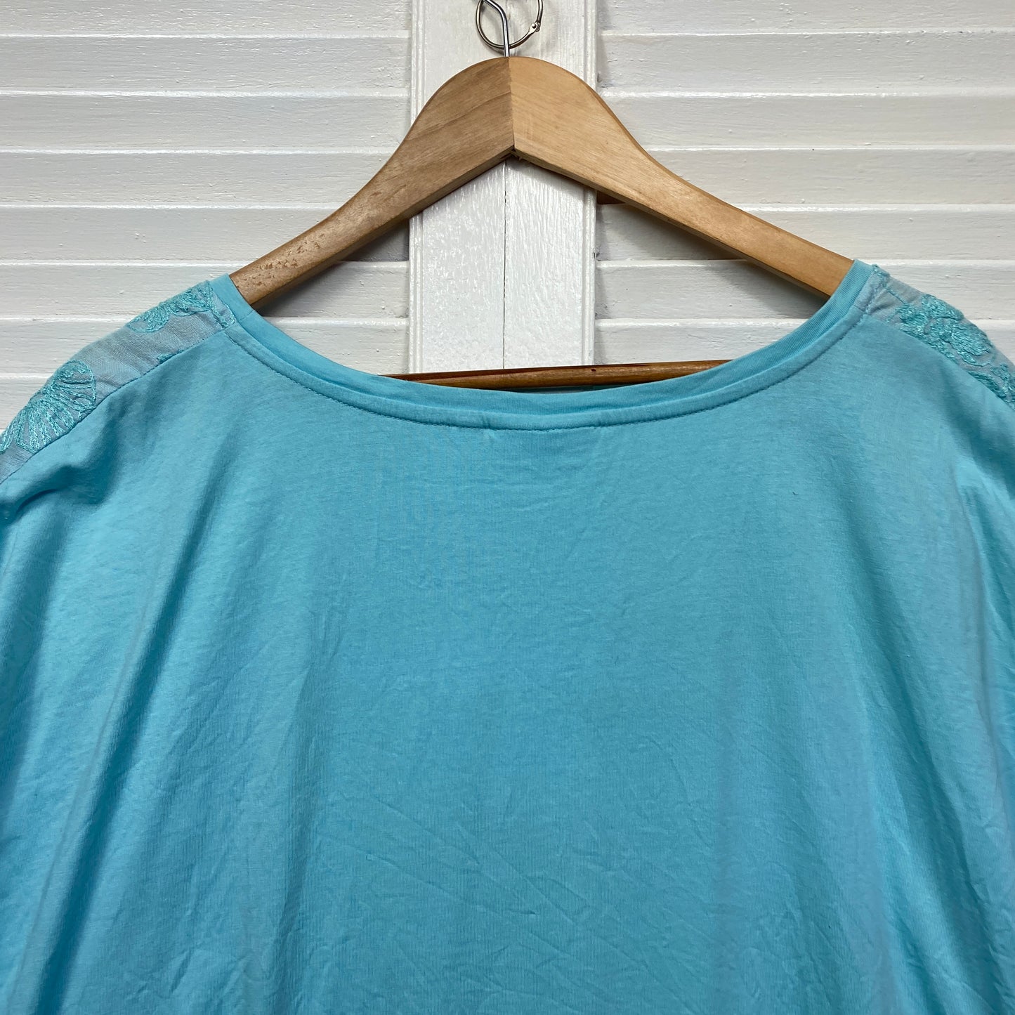 Blue Illusion Linen Top Size 20 3XL Embroidered