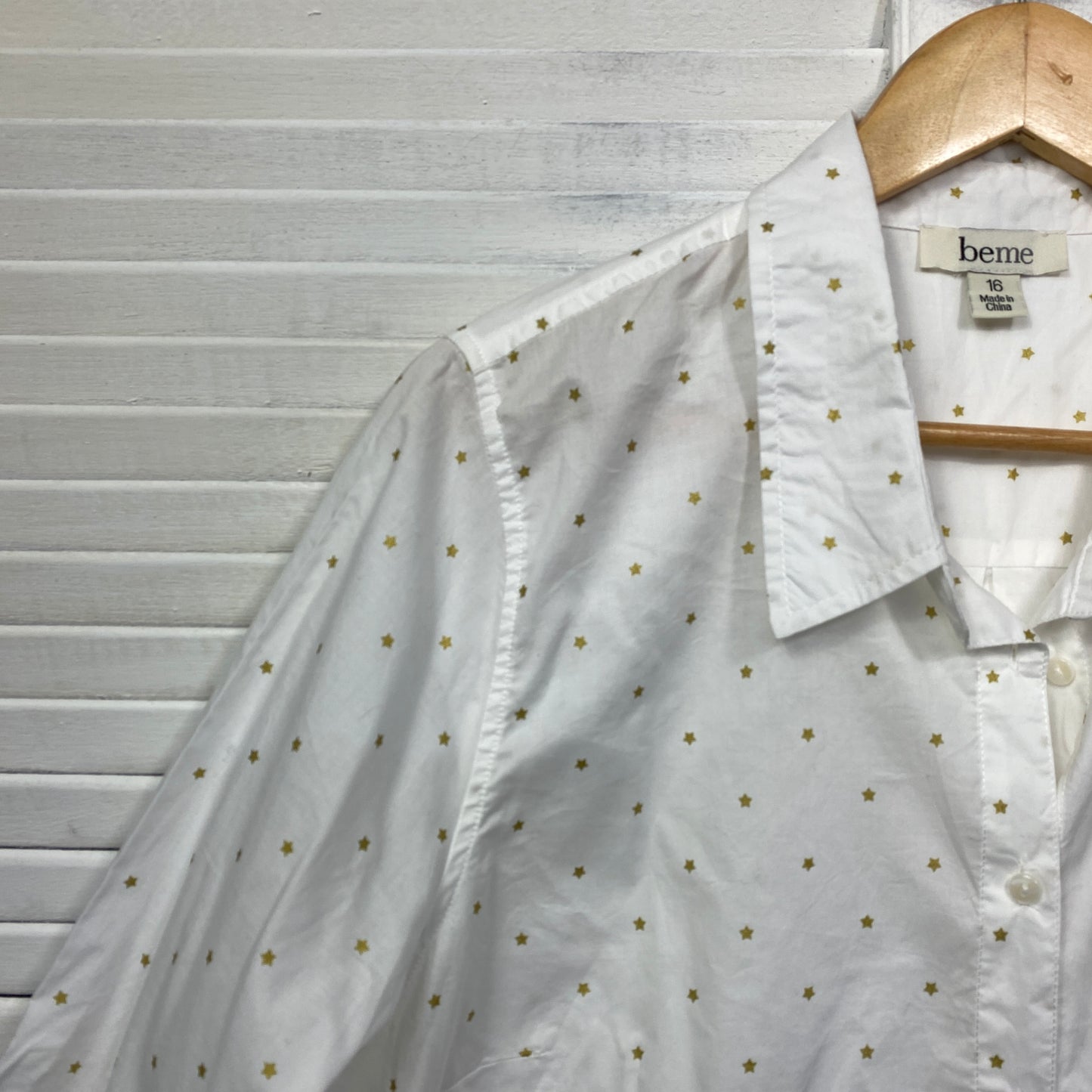 Beme Shirt Size 16 Plus White Button Up Star Long Sleeve Cotton