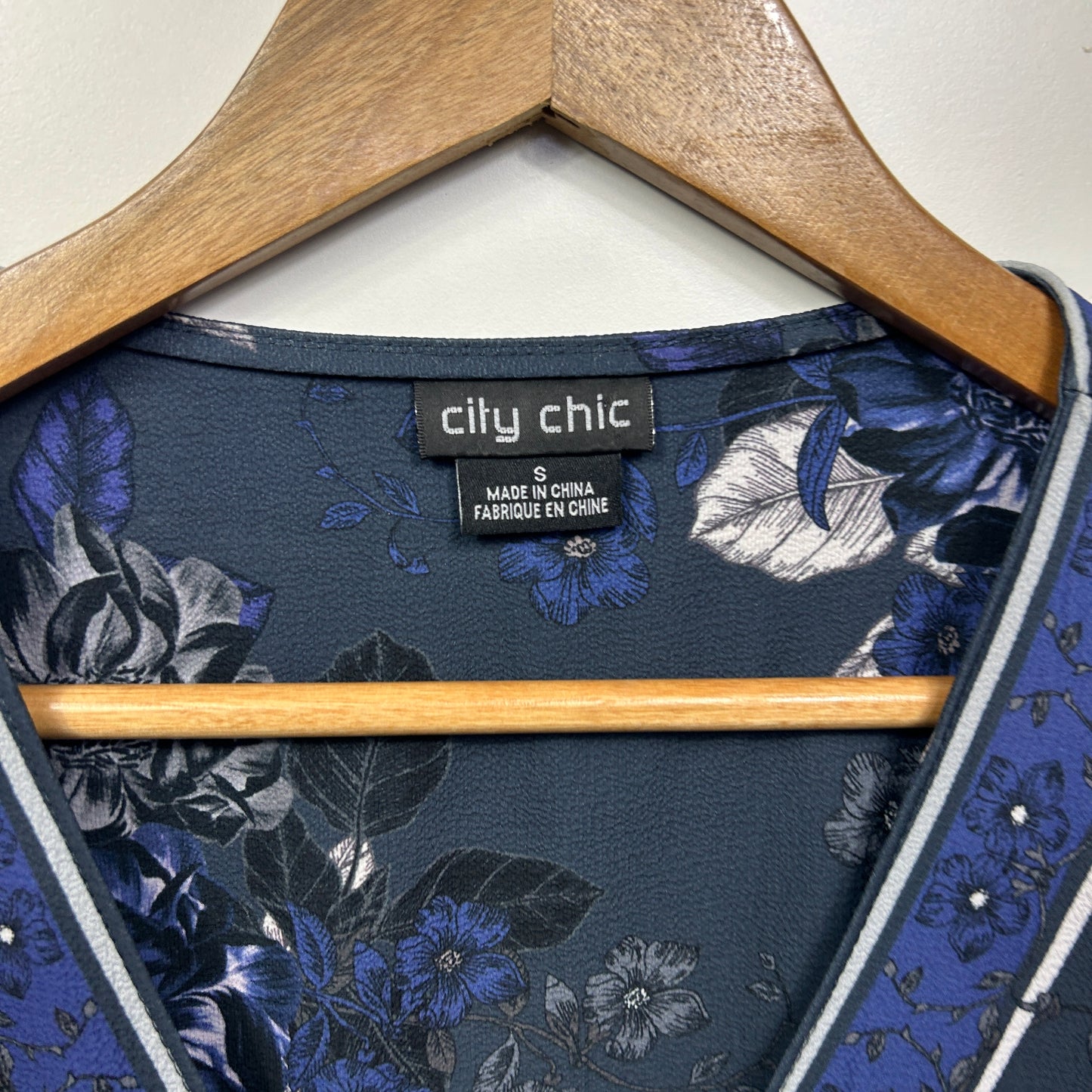 City Chic Top Size 16 Small Plus Blue Floral Bell Sleeve