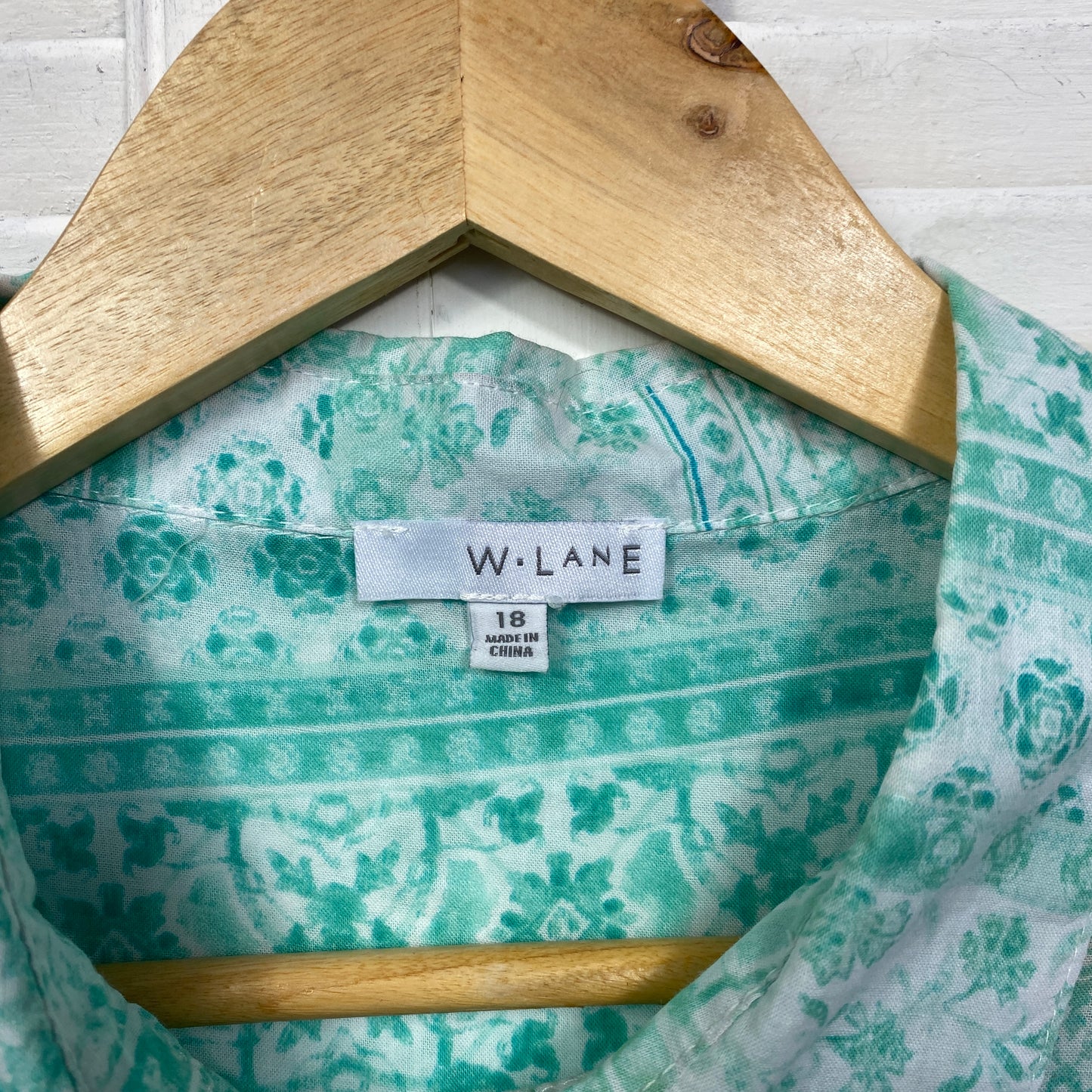 W Lane Top Size 18 Green Button Up Long Sleeve Cotton