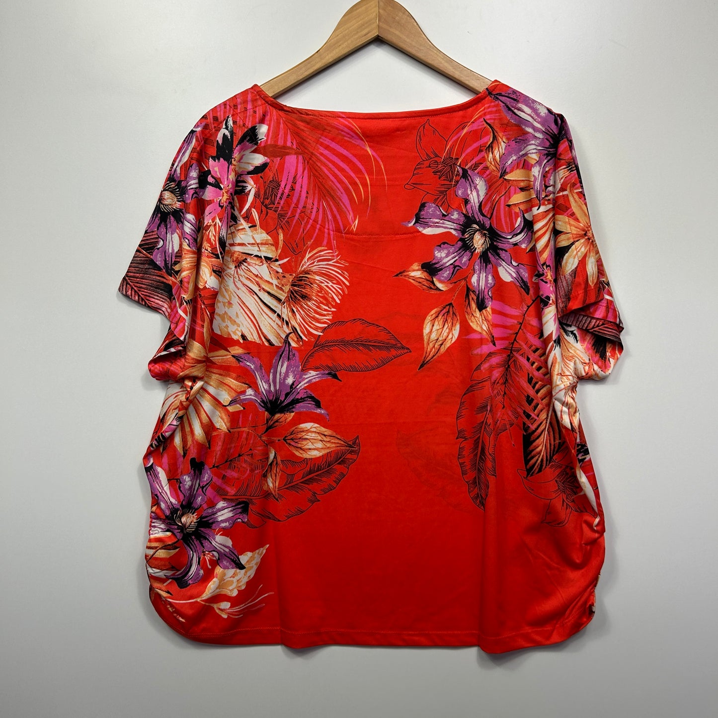 Millers Floral Print Top Size 20 Red Short Sleeve New