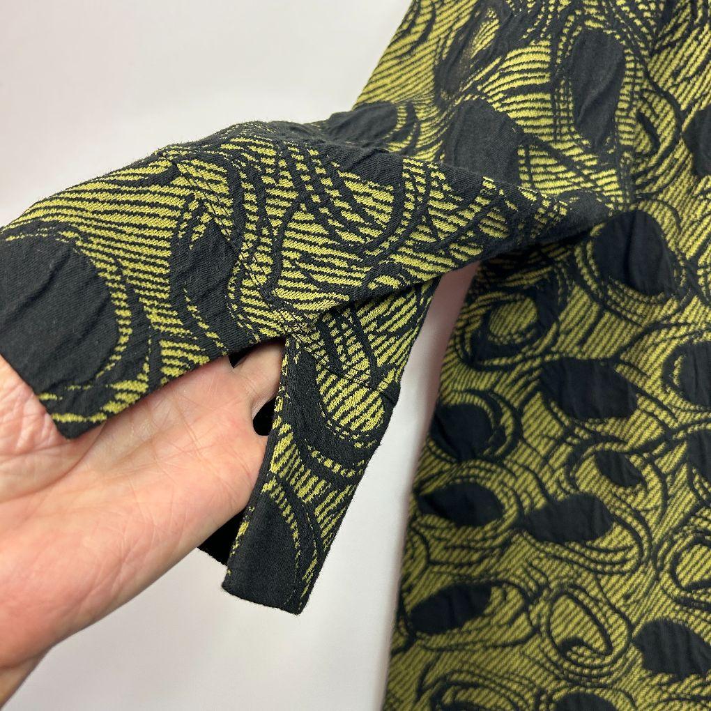 Taking Shape Olive Textured Top - Size 18/M