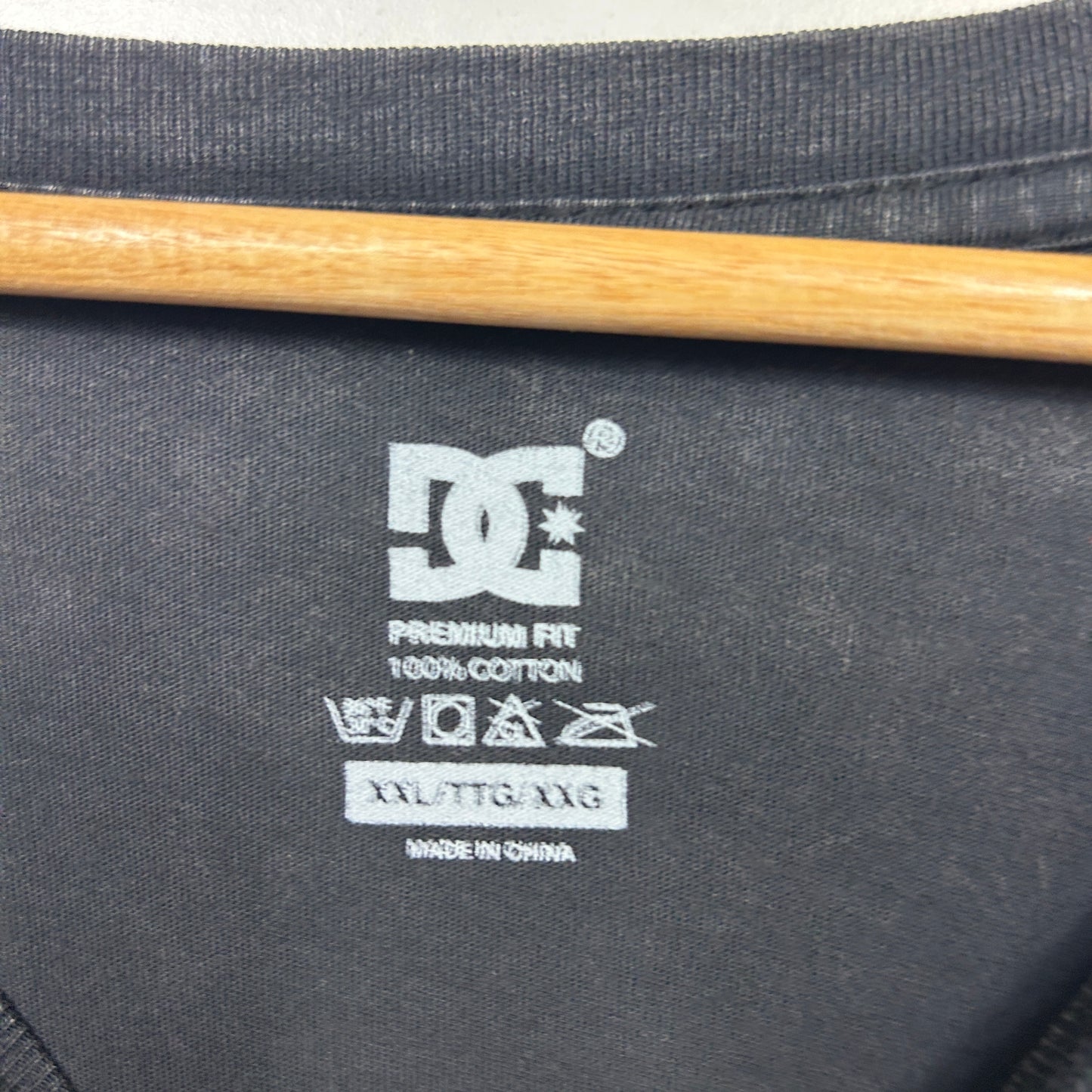 DC Black Long Sleeve Graphic Tee - Size XXL