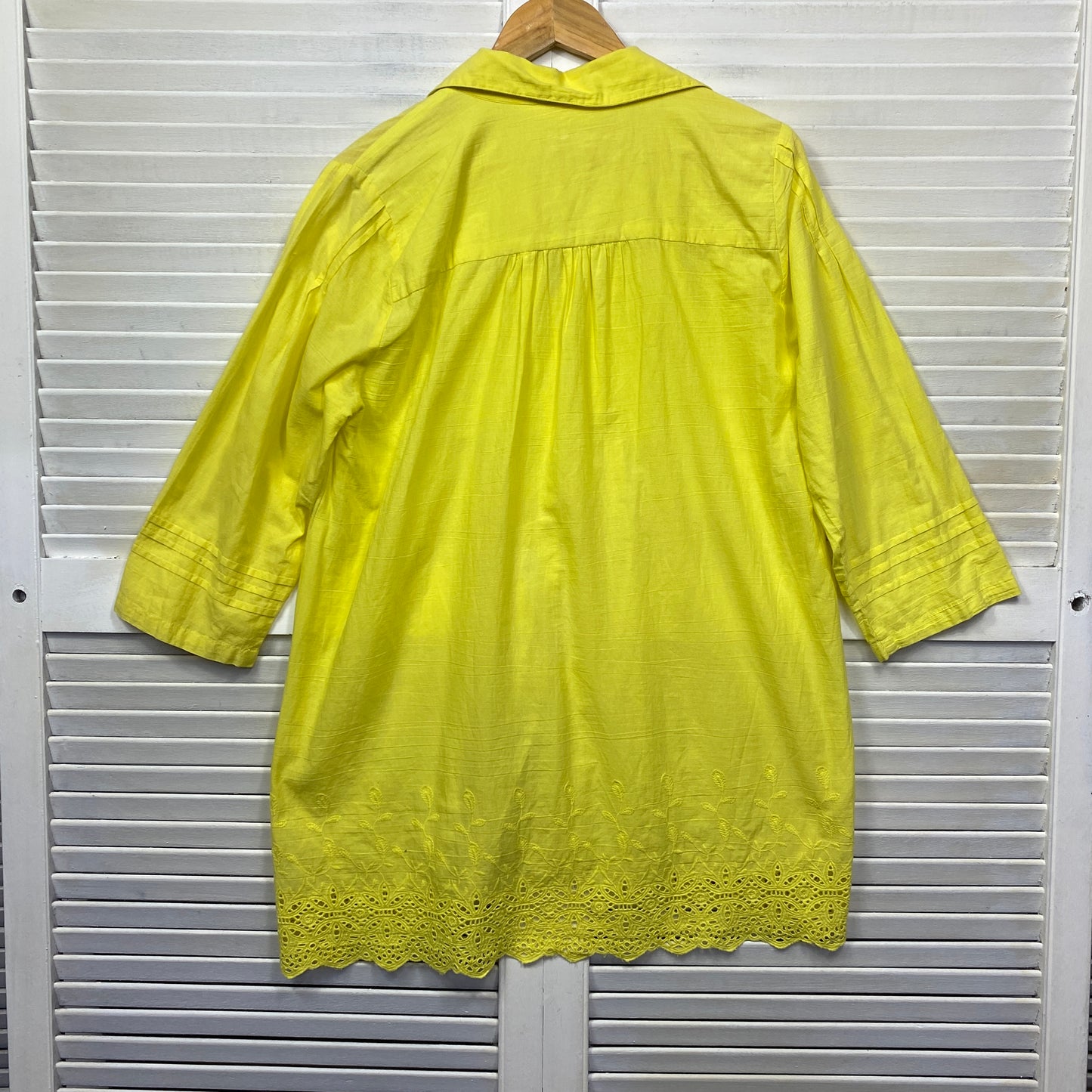 Virtuelle Top Size 14 Plus Yellow Crochet Sleeve Cotton Button Up