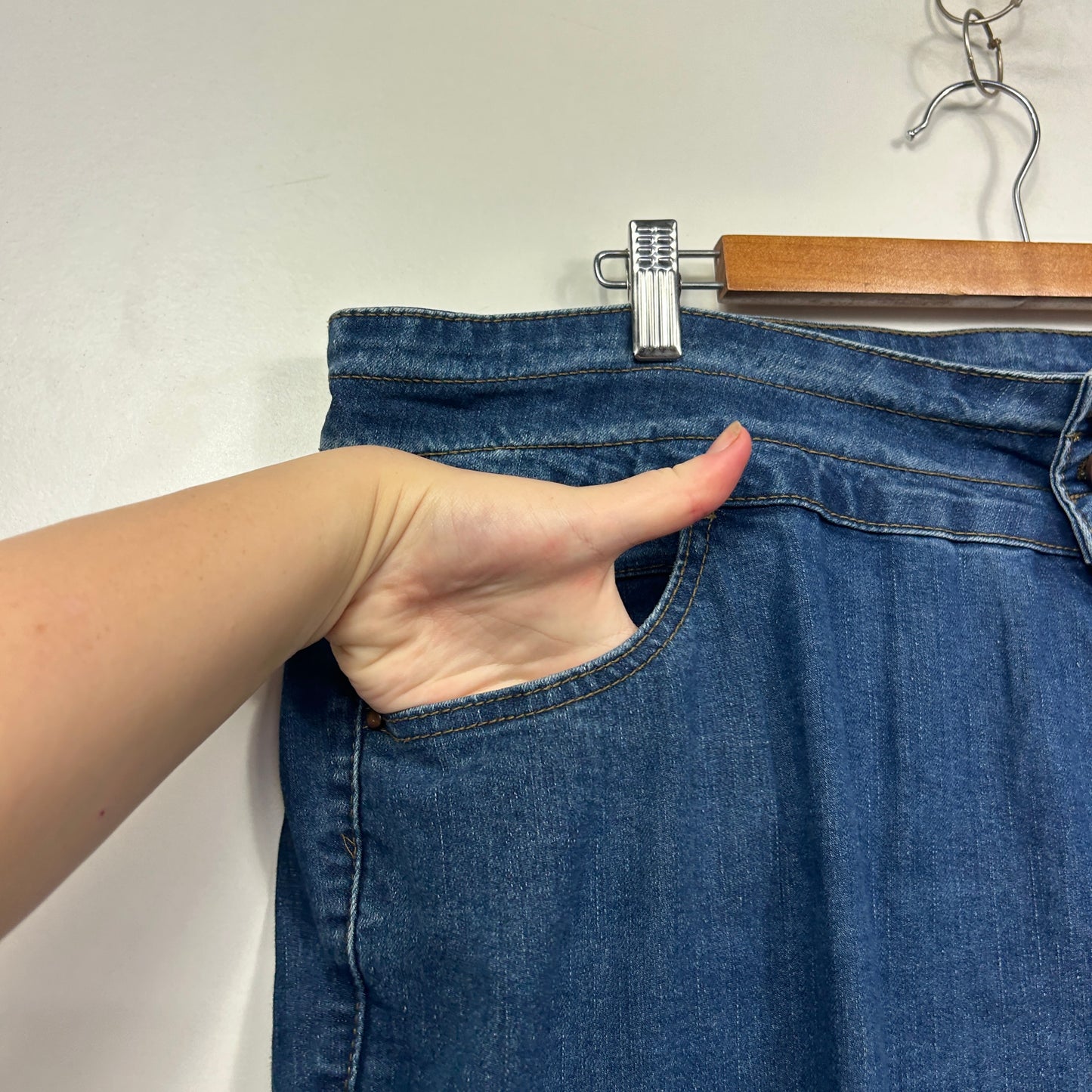 Rivers Navy Denim Capri Pants - Size 20