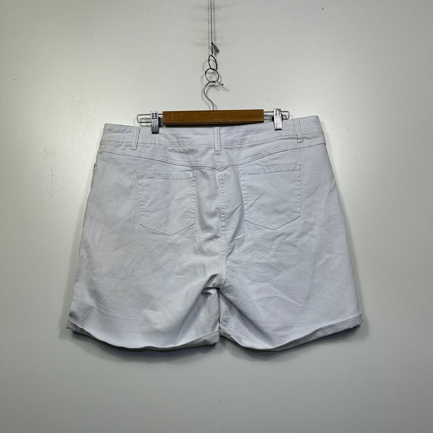 Rivers White Shorts - Size 20
