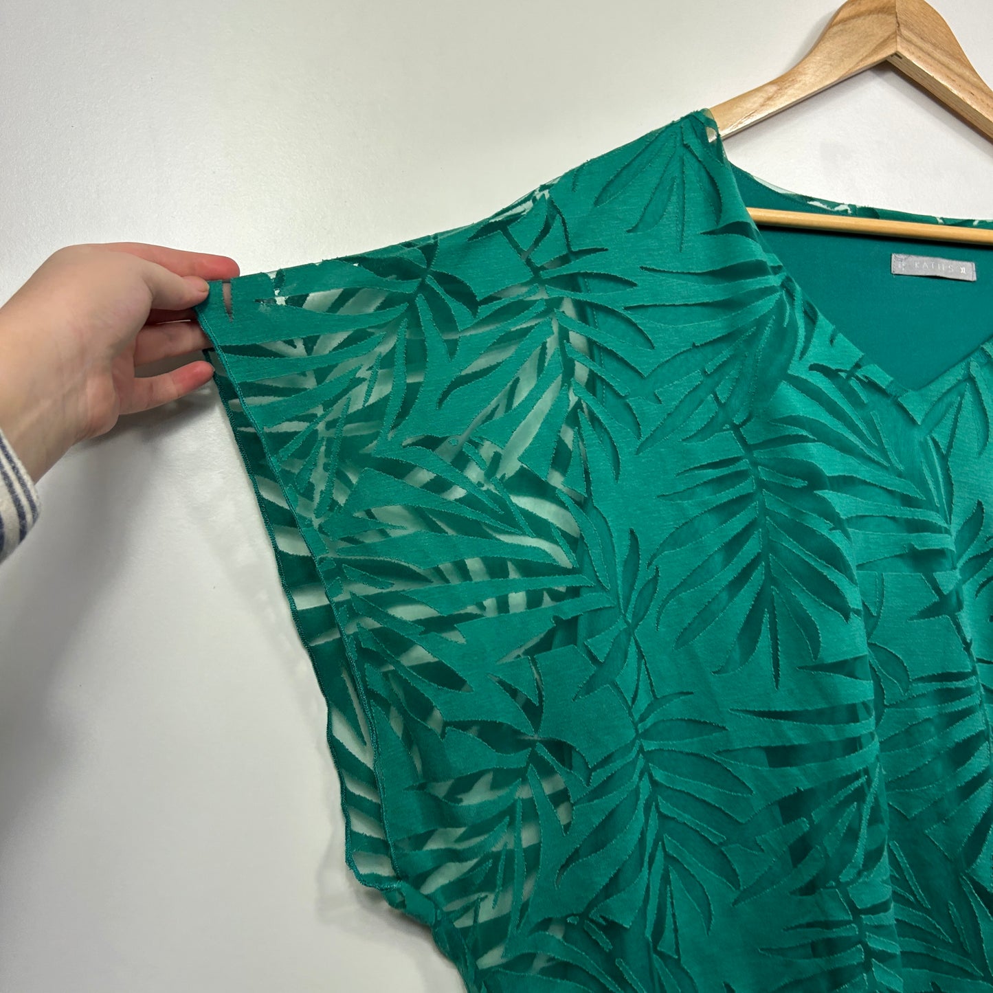 Katies Emerald Green Tropical Palm Leaf Burnout Top - Size XL