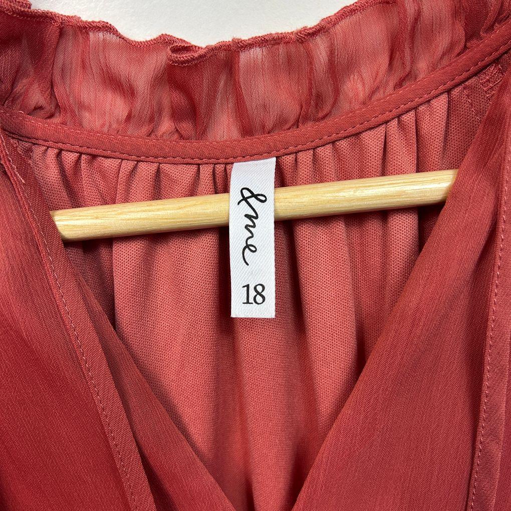 & me Rust Dress - Size 18