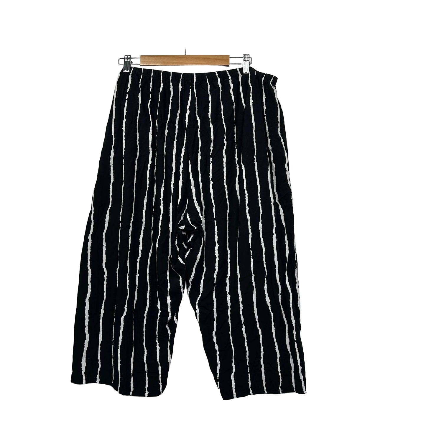 Black and White Striped Cropped Pants - Size 20