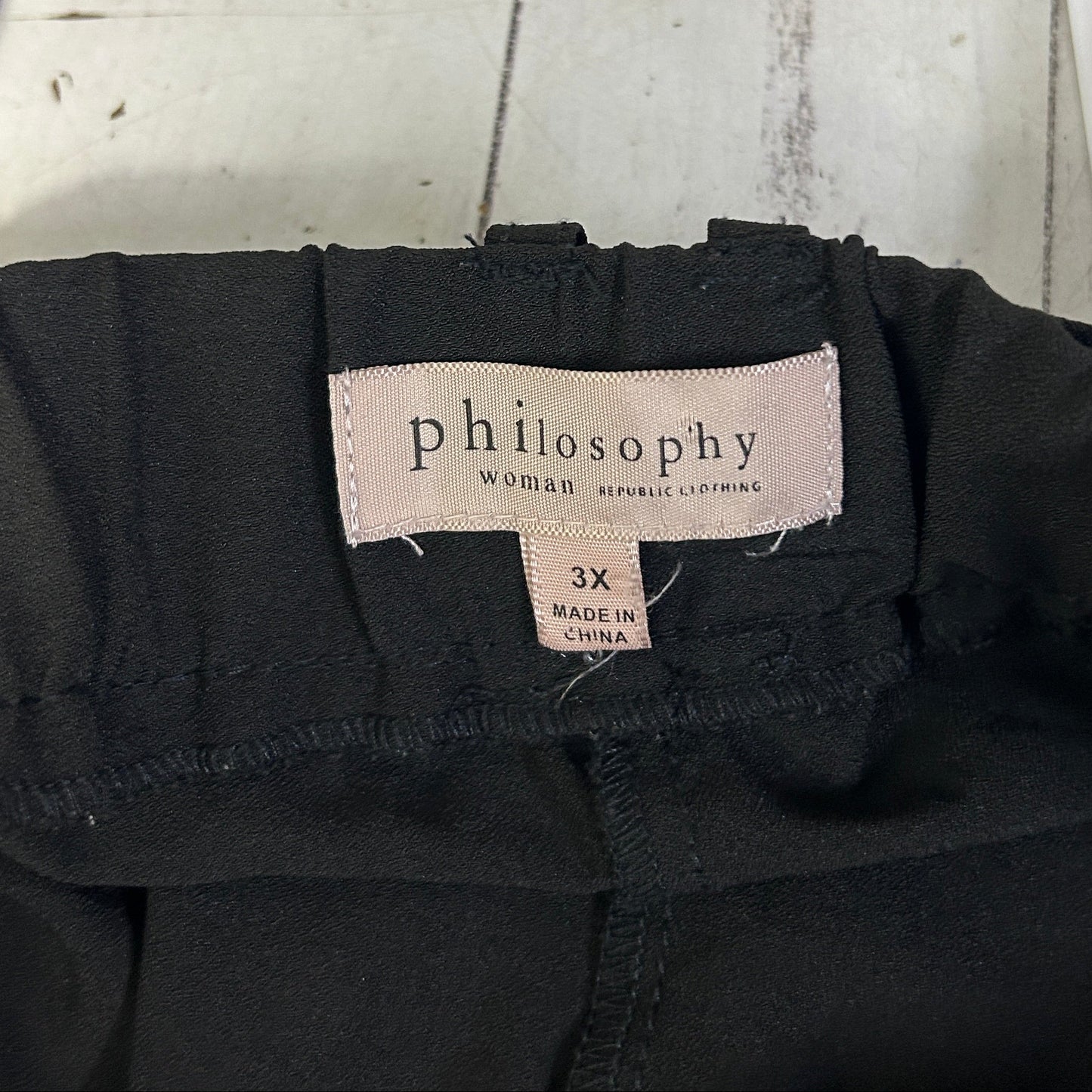Philosophy Black Cropped Pants - Size 3XL