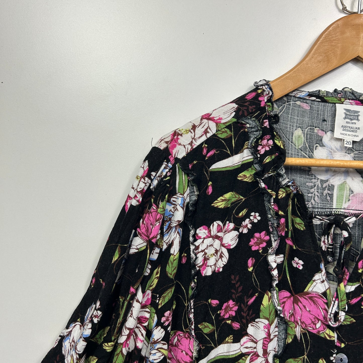 Rivers Dress Size 20 Black Floral Shift Short Sleeve Viscose