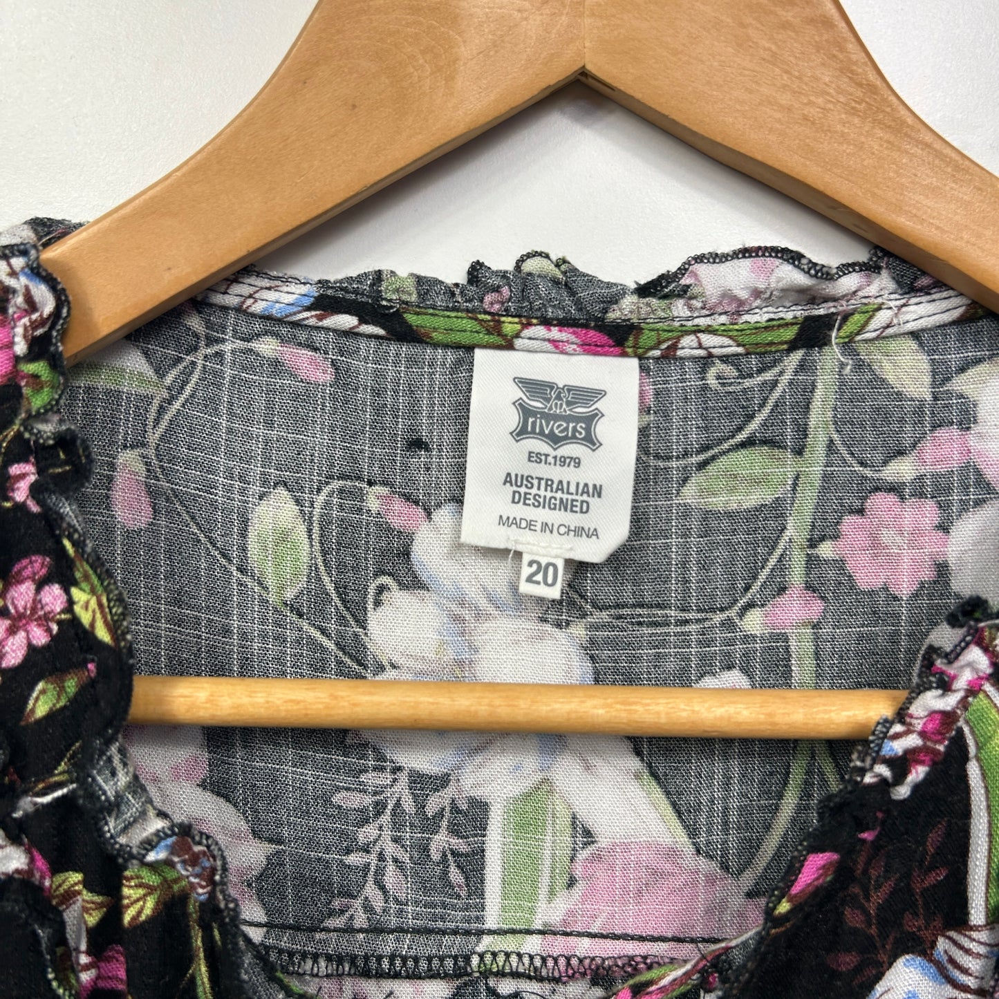 Rivers Dress Size 20 Black Floral Shift Short Sleeve Viscose