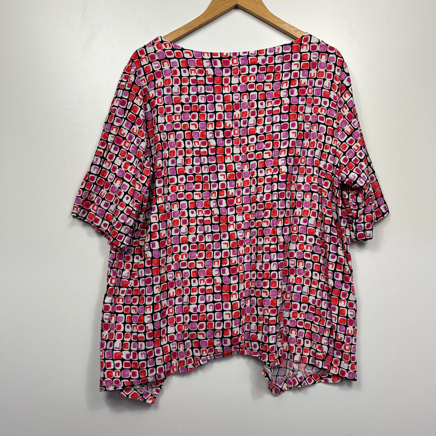 Noni-B Geometric Print Top - Size 18