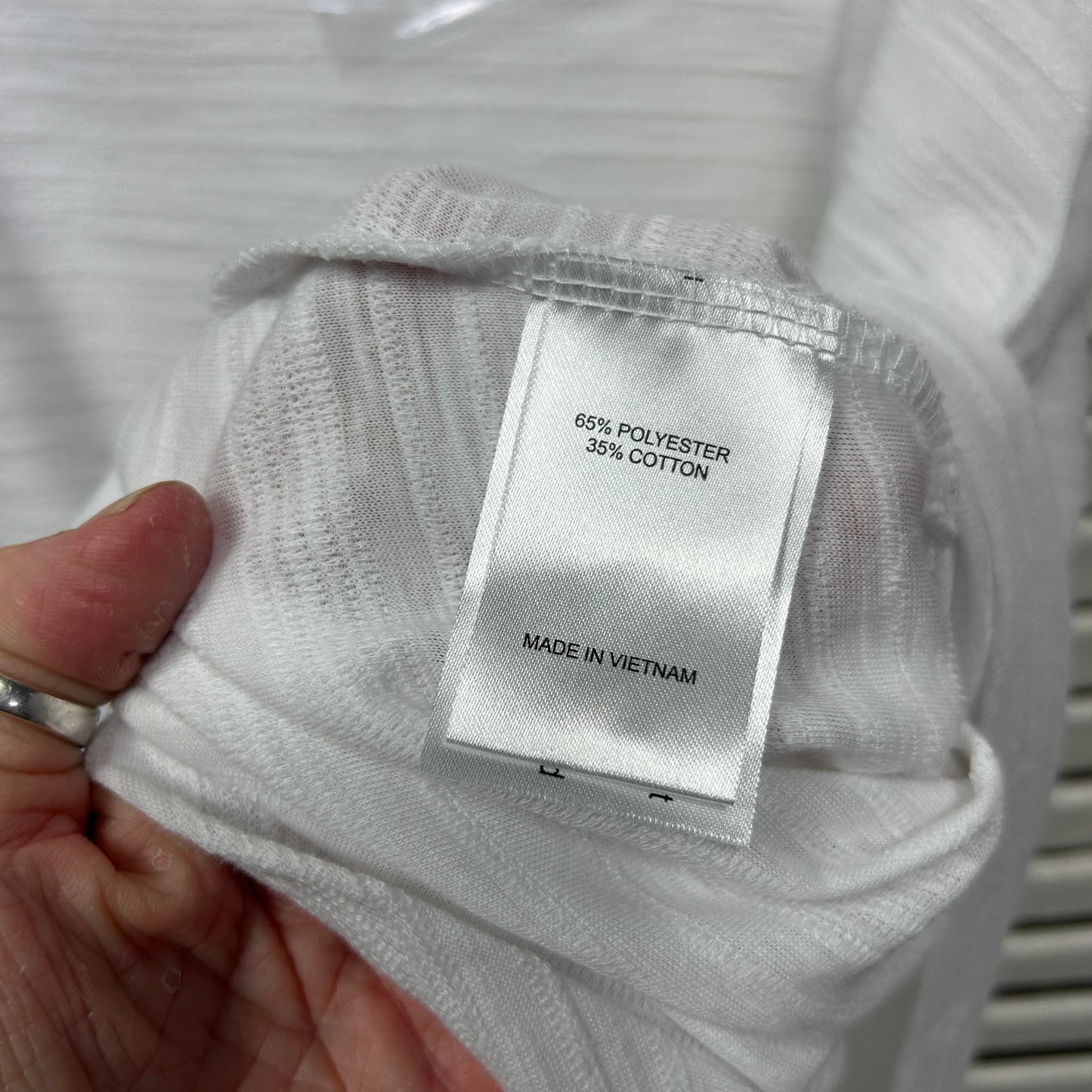 Taking Shape Top Size 20 Plus Large White Short Sleeve New