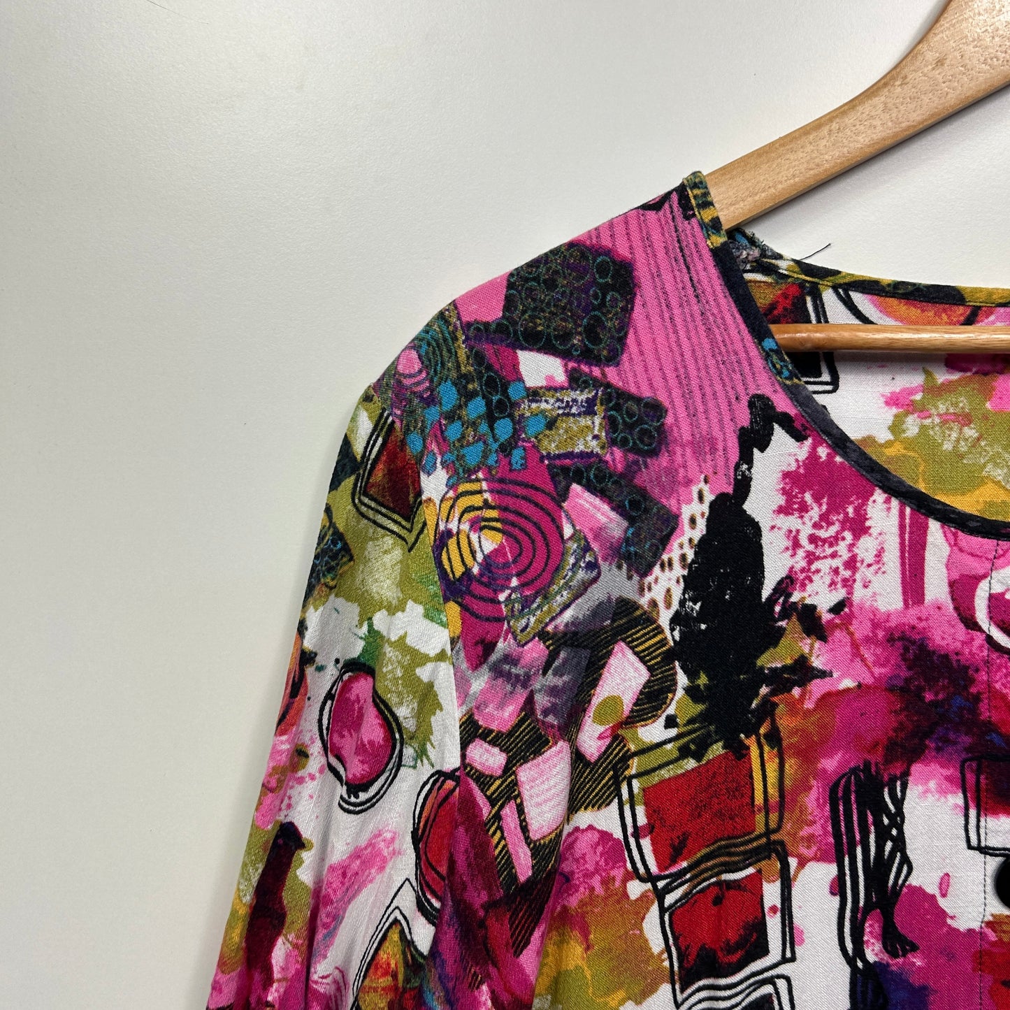 Taking Shape Tunic Top Size 16 Multicoloured 3/4 Sleeve Viscose