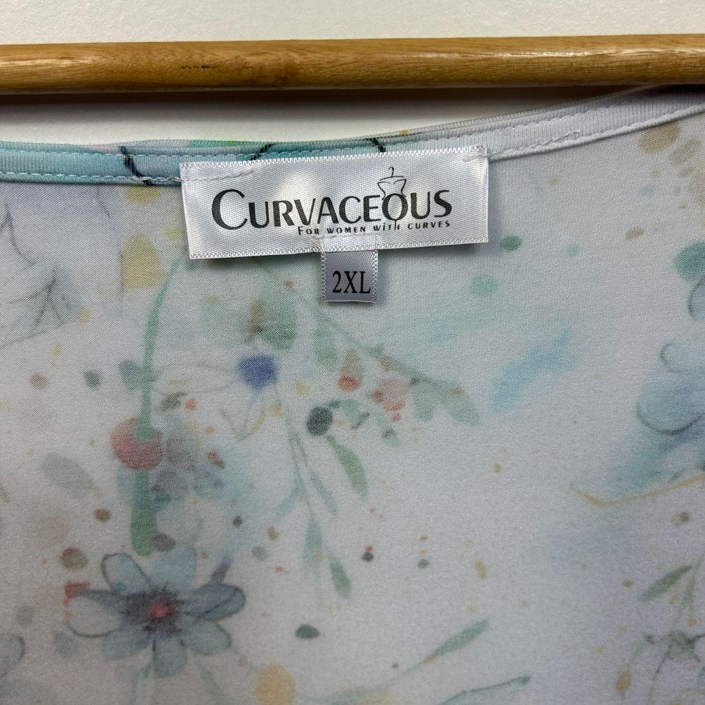 Curvaceous White Kimono - Size 20/22
