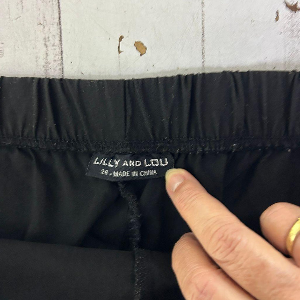 Lilly And Lou Black Shorts - Size 24