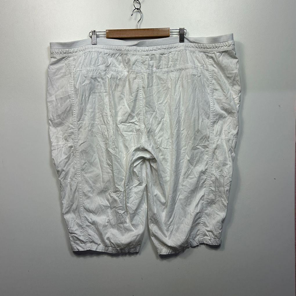 Belle Curve White Cotton Shorts - Size 26