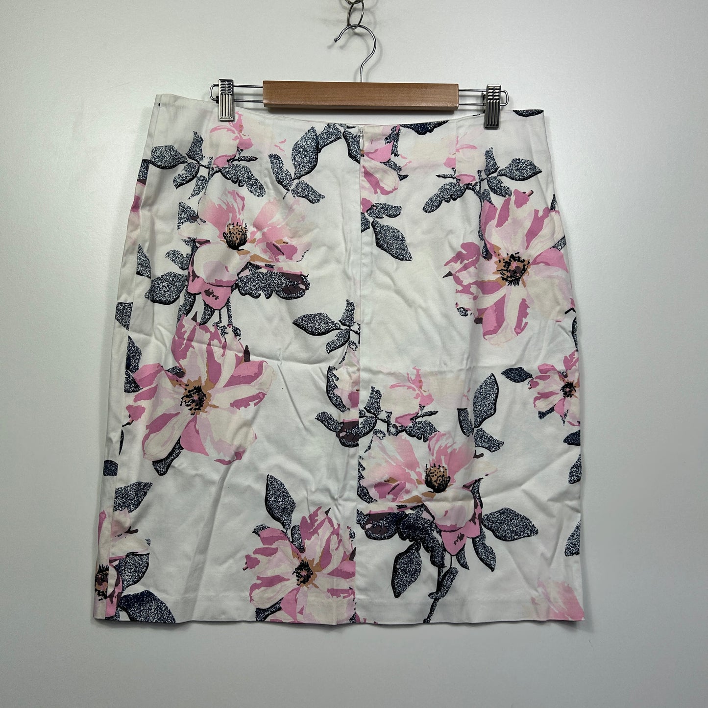 Philosophy Australia Floral Print Pencil Skirt - Size 14