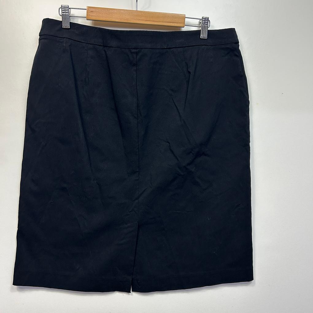 Preview Black Skirt - Size 18