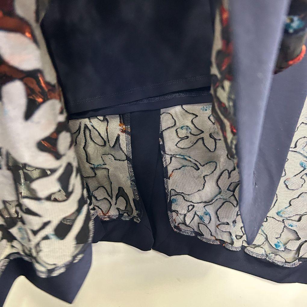 Taking Shape Navy Floral Velvet Top - Size 18/M