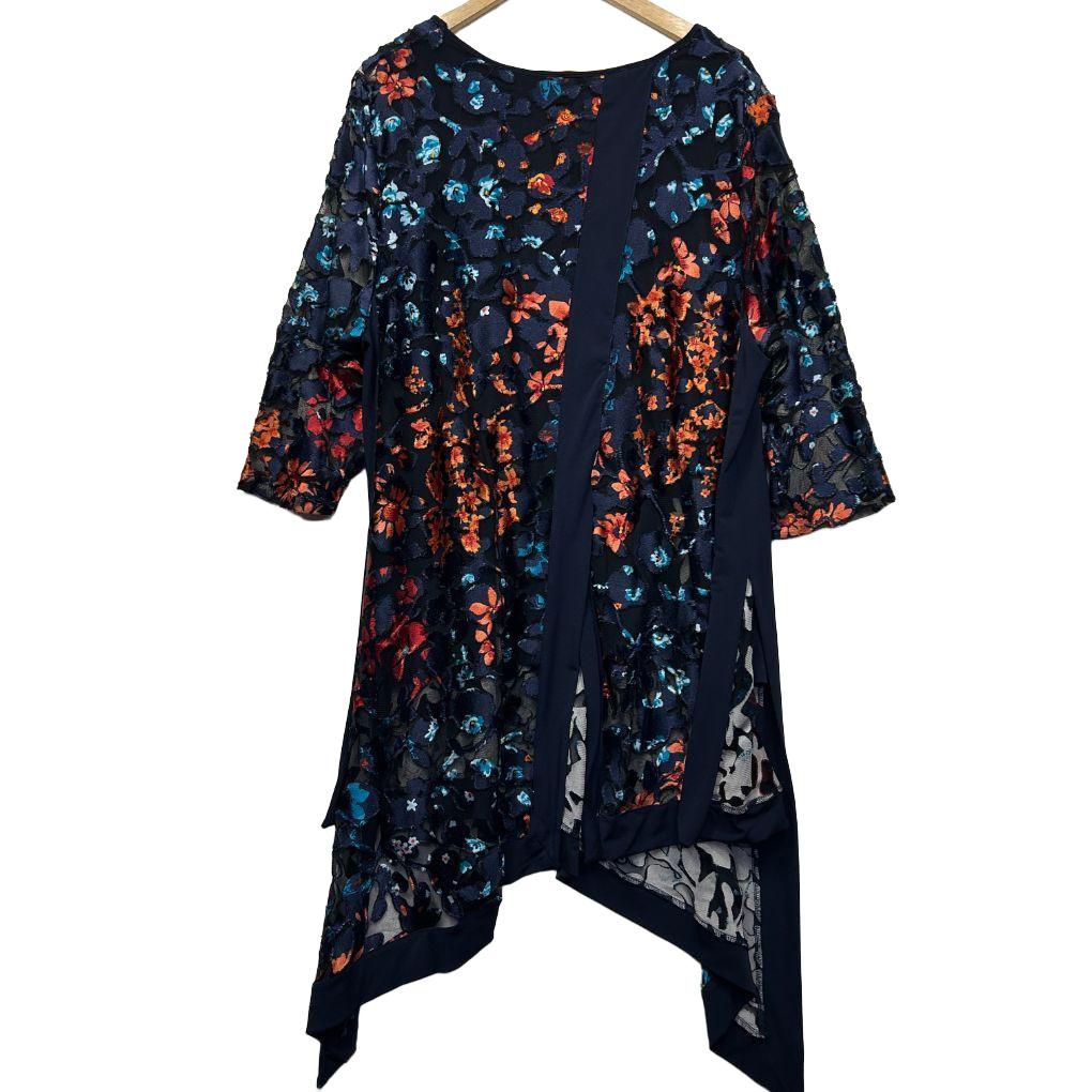 Taking Shape Navy Floral Velvet Top - Size 18/M