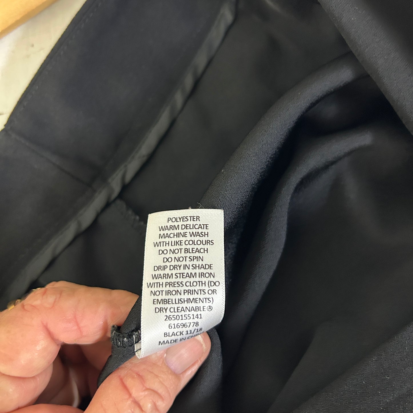 Preview Black Pants - 18