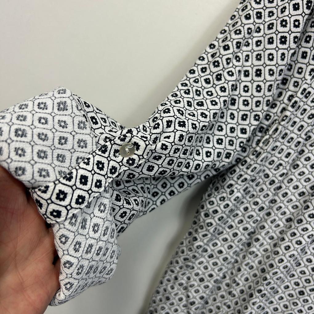Sussan Black White Print Top - Size 18
