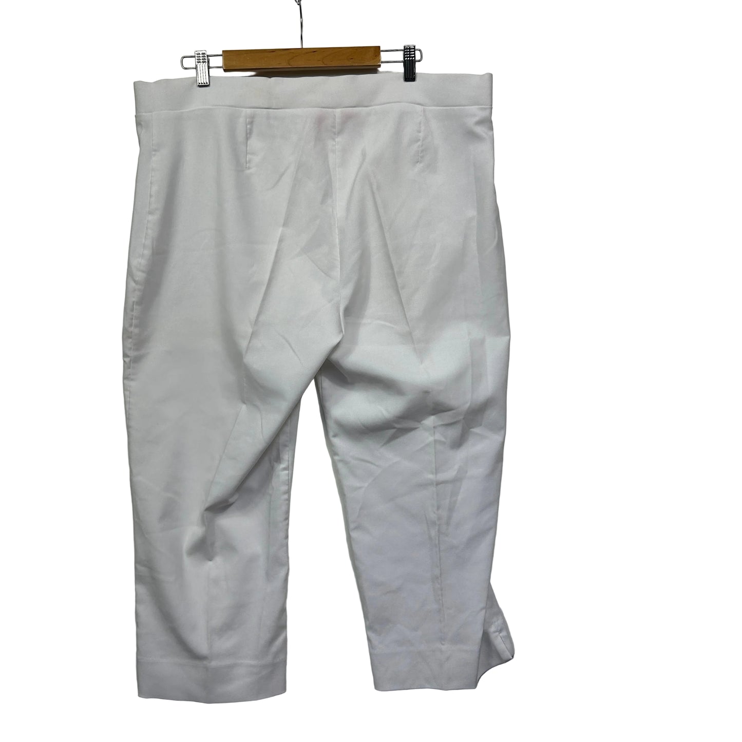 Millers White Capri Pants - Size 22