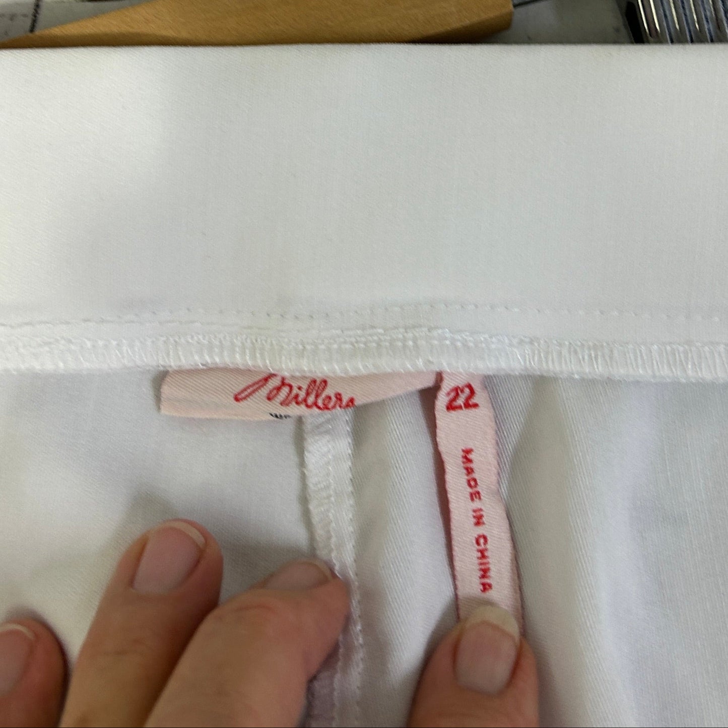 Millers White Capri Pants - Size 22