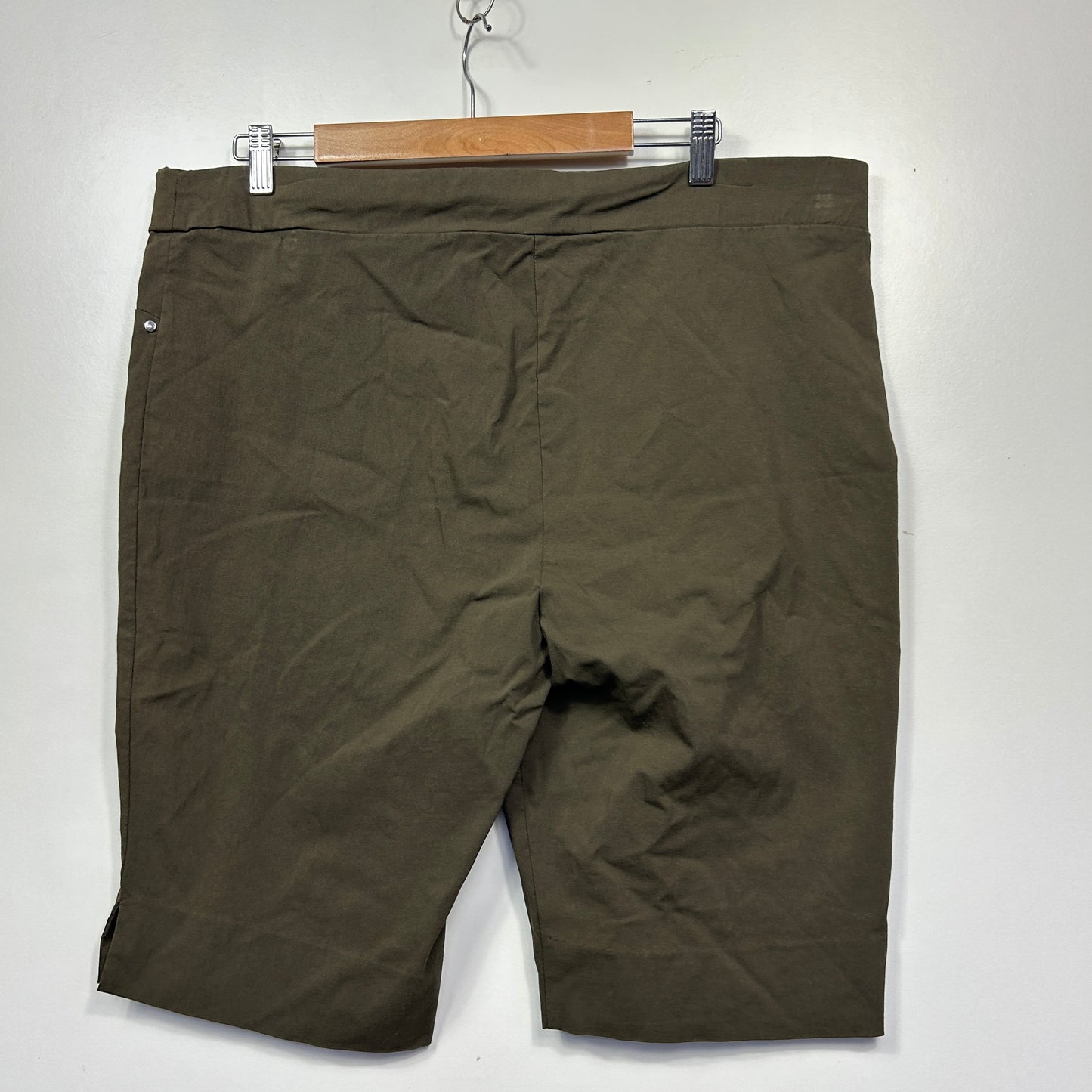 Rockmans Olive Green Shorts - Size 20