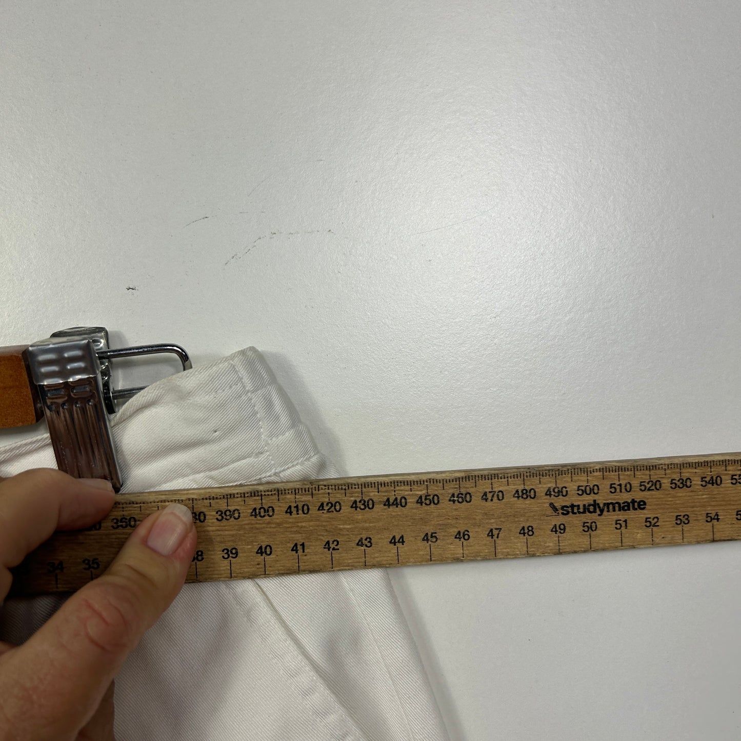 Capture White Shorts - Size 16