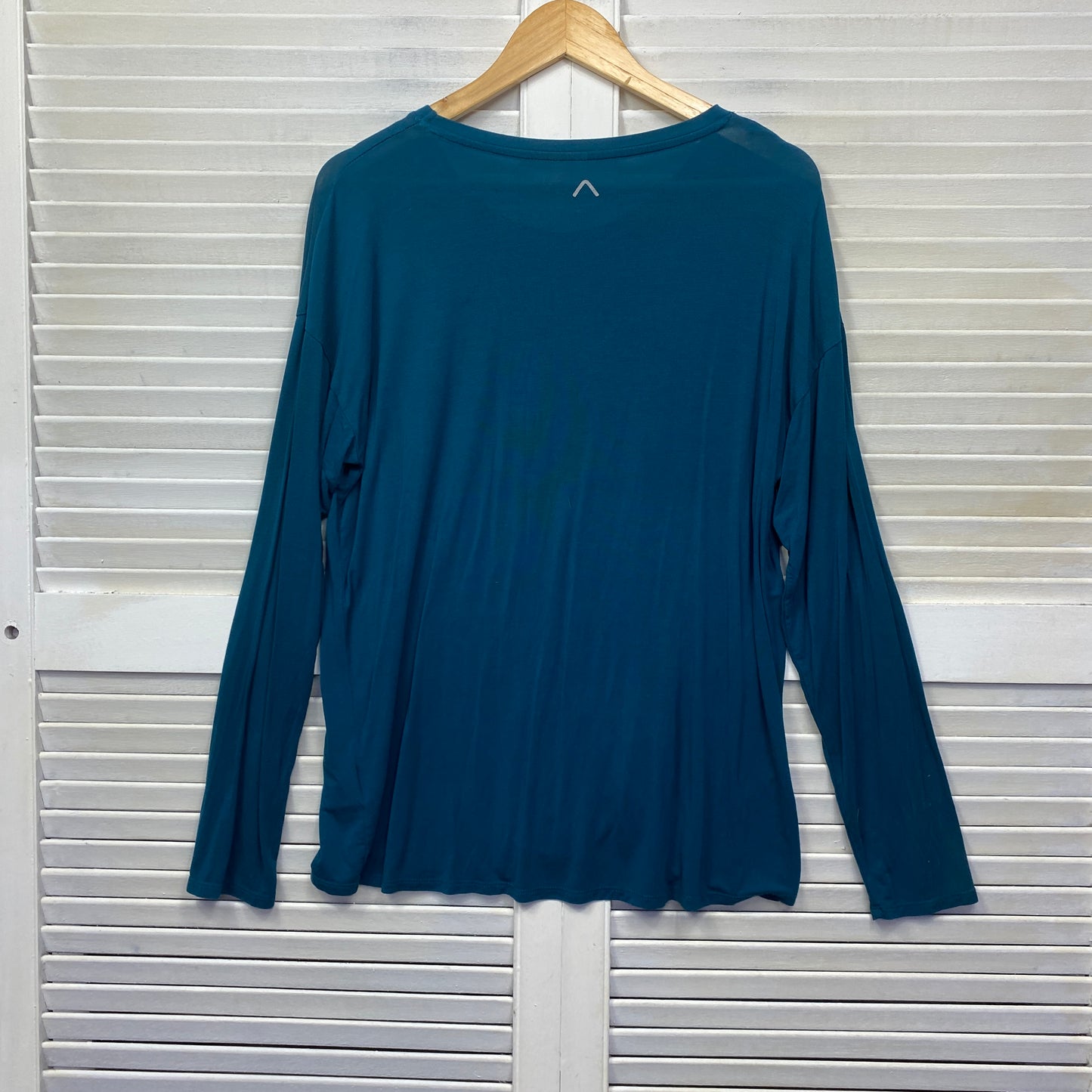 Rockwear Top Size 14 Teal Long Sleeve Activewear