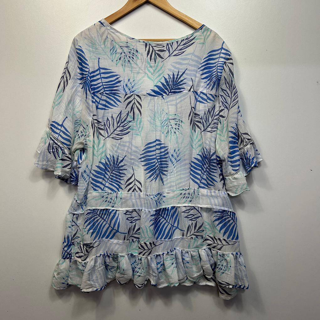 Beme Blue Leaf Print Top - Size 18/20 (Fault)
