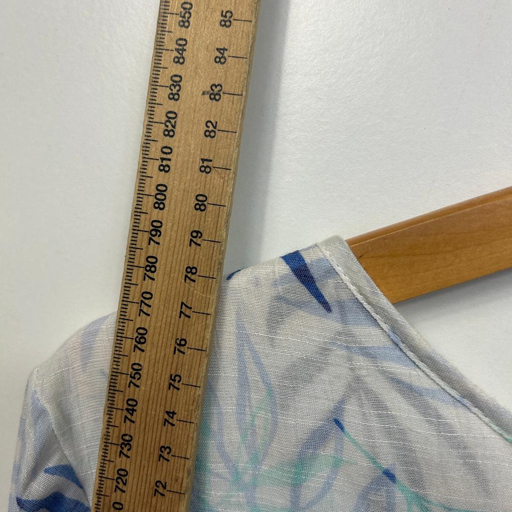 Beme Blue Leaf Print Top - Size 18/20 (Fault)