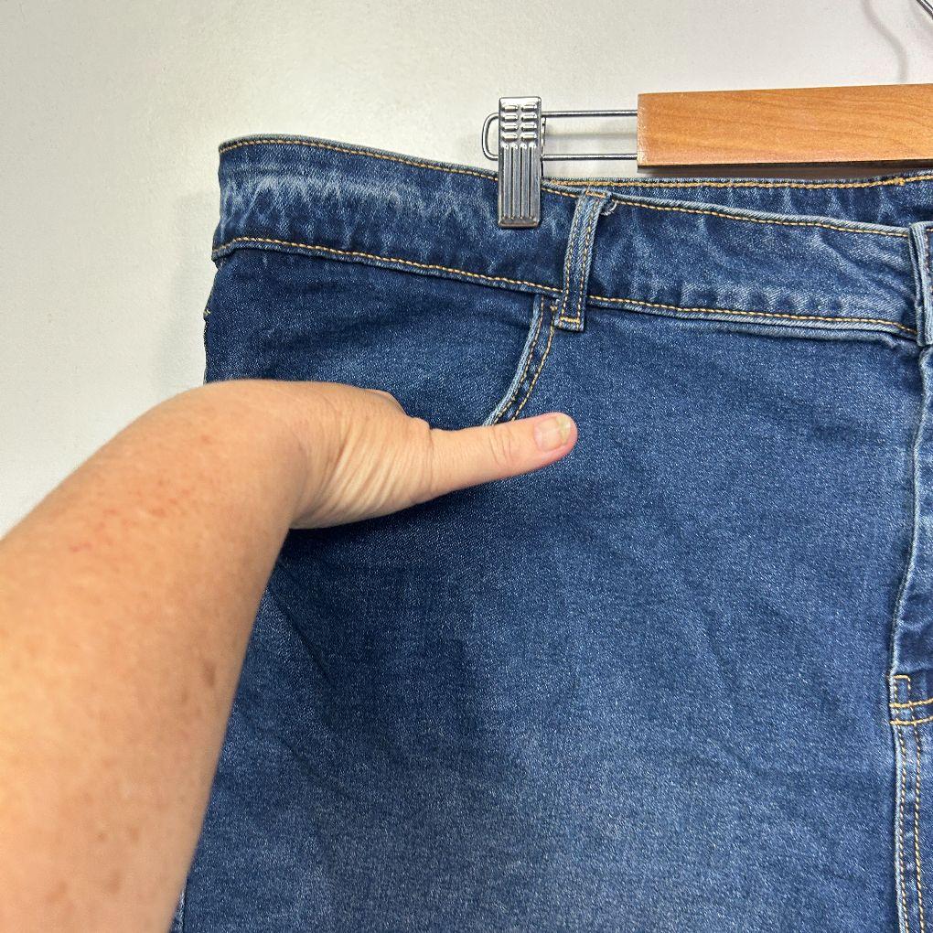 Avella Blue Denim Shorts - Size 22