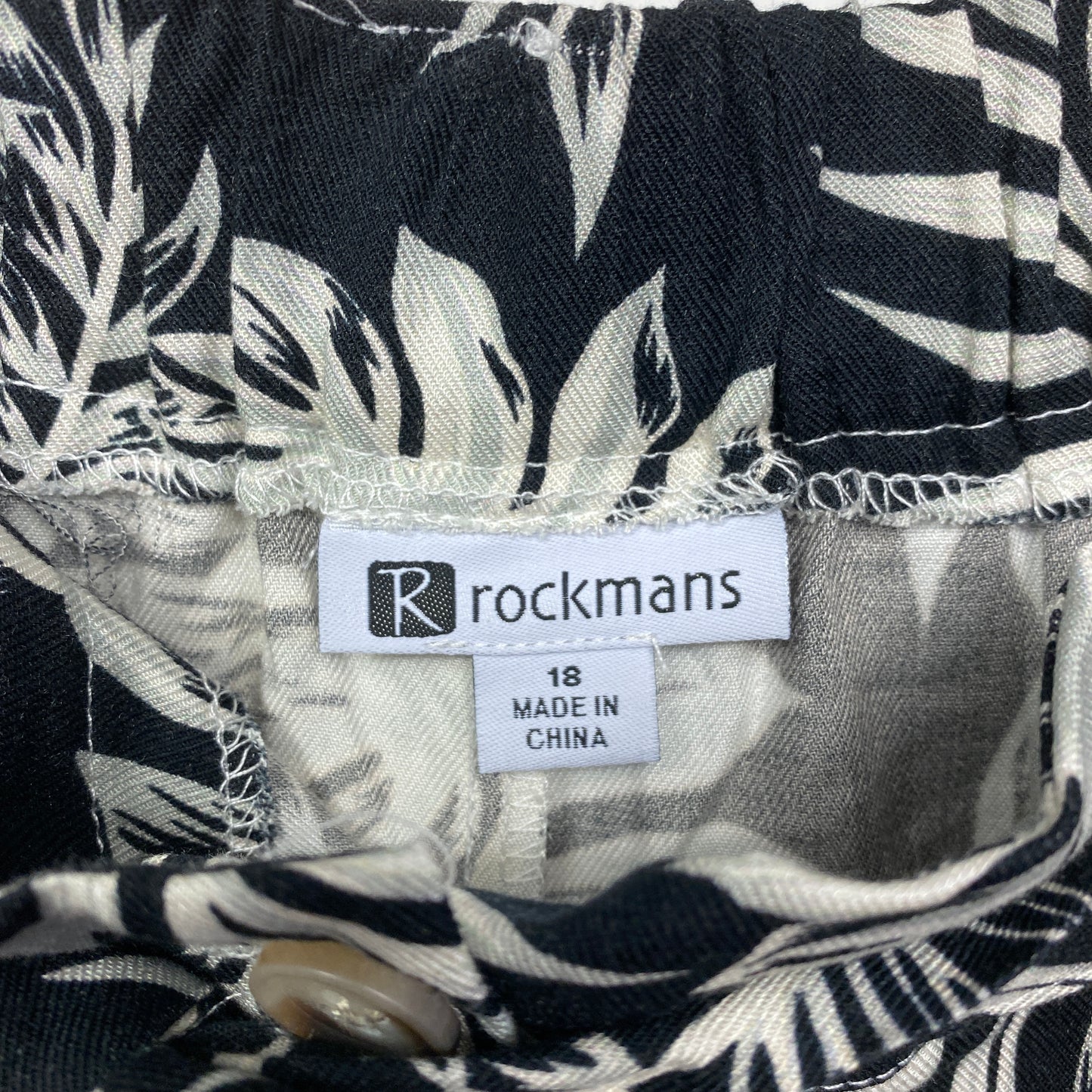 Rockmans Cropped  Pants Size 18 Black White Floral Wide Leg Viscose